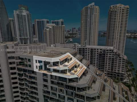 520 Brickell Key Drive UPH-03, Miami FL - photo 10 of 33