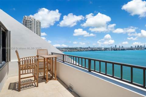 520 Brickell Key Drive UPH-03, Miami FL - photo 12 of 33
