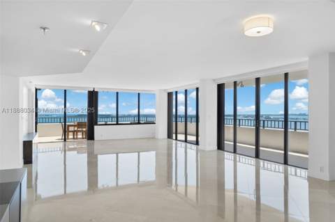 520 Brickell Key Drive UPH-03, Miami FL - photo 18 of 33