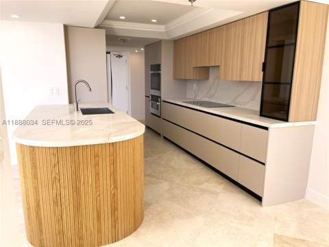 520 Brickell Key Drive UPH-03, Miami FL - photo 19 of 33