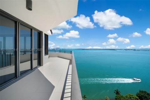 520 Brickell Key Drive UPH-03, Miami FL - photo 22 of 33