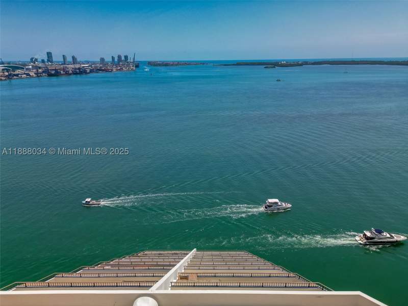 3 bedroom Condominium at 520 Brickell Key Drive UPH-03, BRICKELL KEY ONE CONDO, Miami — photo 4