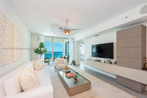 3801 Collins Ave 1502, Miami Beach FL - photo 7 of 40