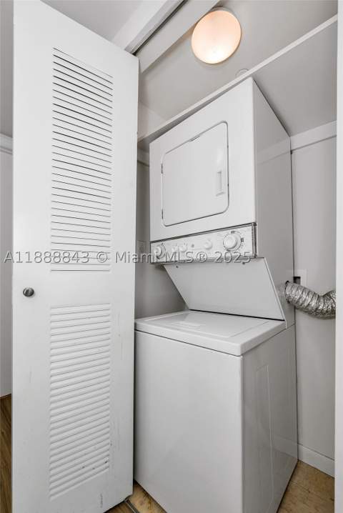 2101 Brickell Avenue 905, Miami FL - photo 17 of 23