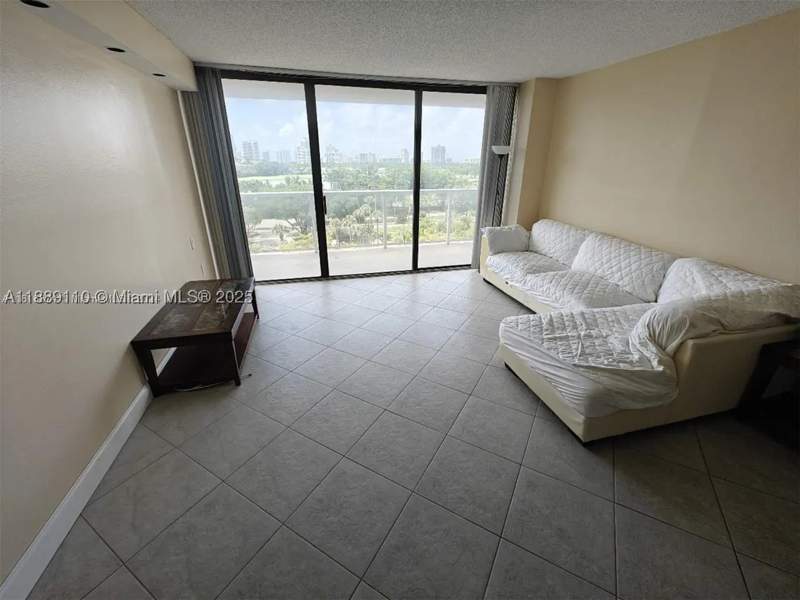 2 bedroom Condominium at 3701 N Country Club Dr 705, Flamenco Condo-Tower II, Aventura — photo 3