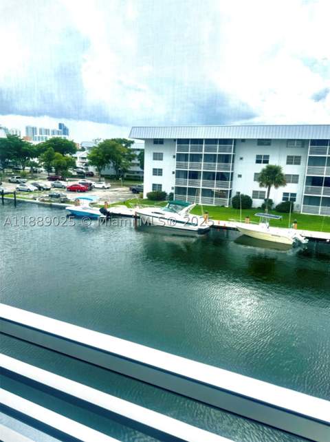 3600 NE 170 St. Apt.D.303, North Miami Beach FL - photo 19 of 25