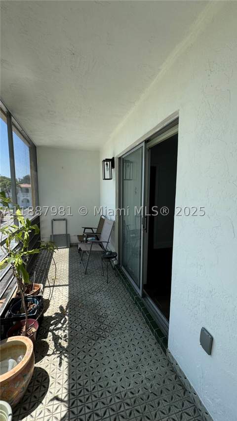 160 NE 203rd Ter E31, Miami Gardens FL - photo 10 of 24