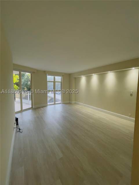 2000 Towerside 309, Miami FL - photo 6 of 22