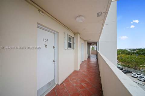 7904 West Dr 405, North Bay Village FL - photo 9 of 24