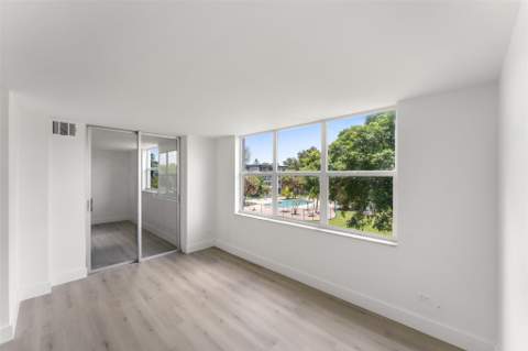 441 NE 195th Street 302, Miami FL - photo 17 of 30