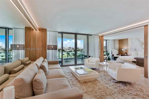 1455 Ocean Dr 811, Miami Beach FL - photo 6 of 44