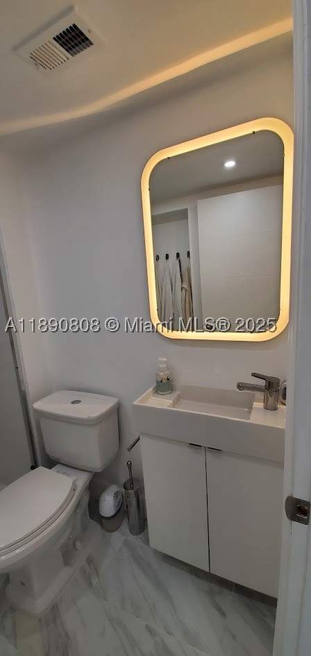 1351 NE Miami Gardens Dr 202E, Miami FL - photo 15 of 19