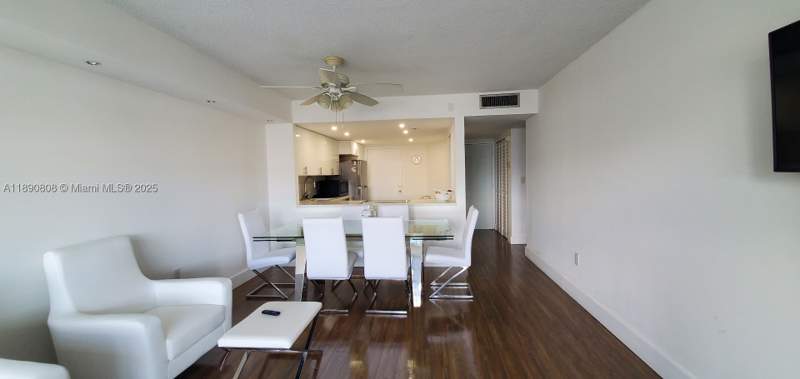 1 bedroom Condominium at 1351 NE Miami Gardens Dr 202E, BUCKLEY TOWERS CONDO - EA, Miami — photo 2