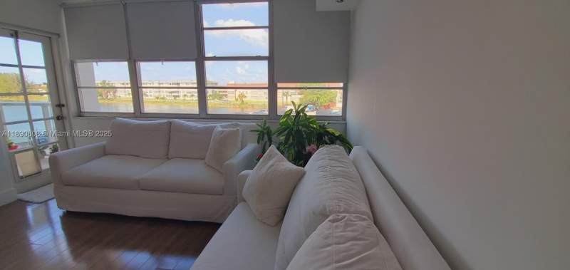 1 bedroom Condominium at 1351 NE Miami Gardens Dr 202E, BUCKLEY TOWERS CONDO - EA, Miami — photo 3