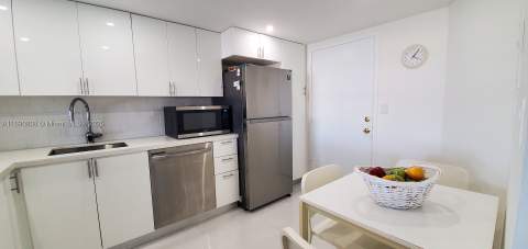 1351 NE Miami Gardens Dr 202E, Miami FL - photo 9 of 19
