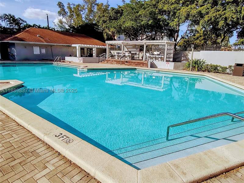 1 bedroom Condominium at 1470 NE 123rd St A1213, GREENWICH PH I CONDO, North Miami — photo 4