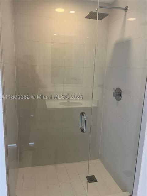 121 NE 34th St 1610, Miami FL - photo 19 of 34
