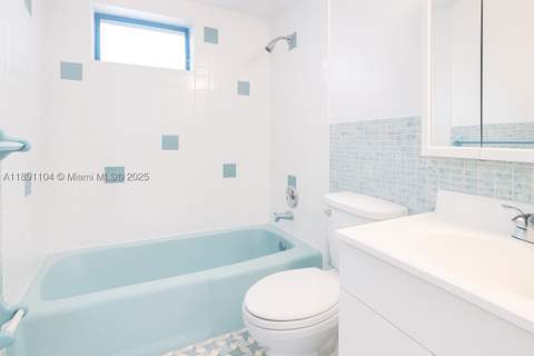1662 Lincoln Ct 402, Miami Beach FL - photo 8 of 11