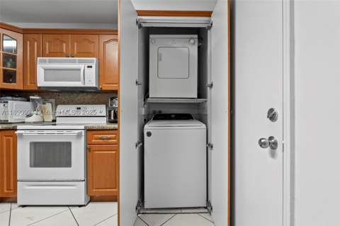 1800 W 54th St 109, Hialeah FL - photo 11 of 25