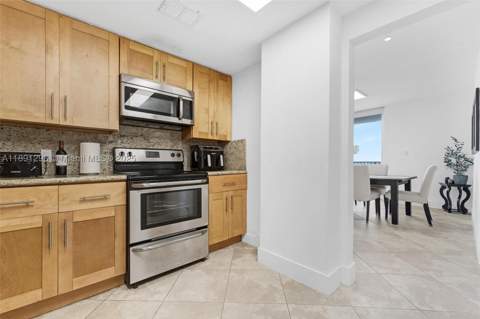 5838 Collins Ave 11B, Miami Beach FL - photo 23 of 32
