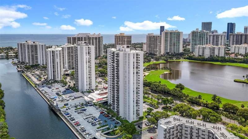 2 bedroom Condominium at 3625 N Country Club Drive 1204, El Dorado Towers, Aventura — photo 3