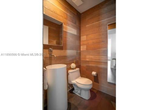 900 Brickell Key Blvd 2204, Miami FL - photo 10 of 40