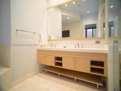 900 Brickell Key Blvd 2204, Miami FL - photo 15 of 40