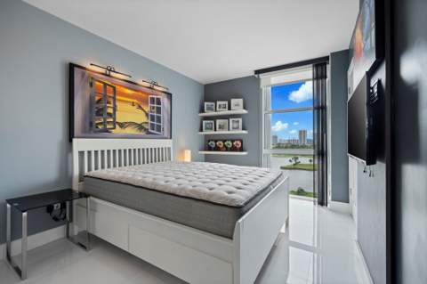 3625 N Country Club Drive 1208, Aventura FL - photo 13 of 31