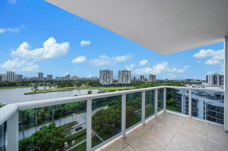 2 bedroom Condominium at 3625 N Country Club Drive 1208, Eldorado Towers, Aventura — photo 2
