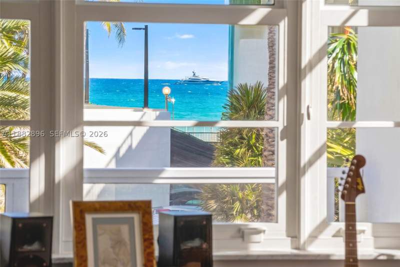 1 bedroom Condominium at 5700 Collins Ave 3M, Seacoast 5700 Condo, Miami Beach — photo 5