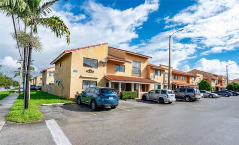 2775 W 61st Pl 207, Hialeah FL - photo 6 of 26