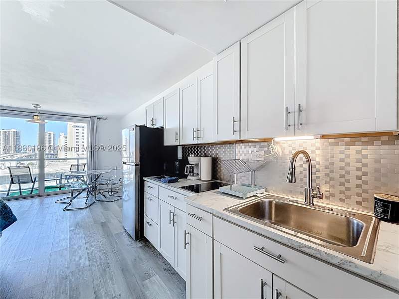 0 bedroom HotelMotel at 19201 Collins Ave 636, The Aventura Beach Club C, Sunny Isles Beach — photo 3