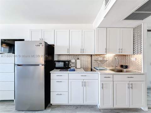 19201 Collins Ave 636, Sunny Isles Beach FL - photo 6 of 23