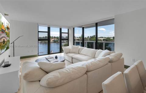20515 E Country Club Dr 343, Aventura FL - photo 7 of 24