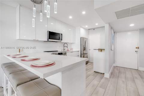 100 Lincoln Rd 323, Miami Beach FL - photo 12 of 63
