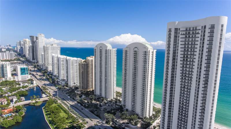 2 bedroom Condominium at 16001 Collins Ave 3705, Tdr Tower I Condo, Sunny Isles Beach — photo 4