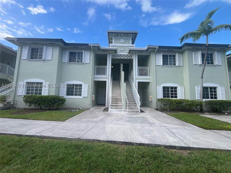 3 bedroom Condominium at 2731 NE 3rd Dr 203, Caribbean Isles Villas Co, Homestead — photo 2