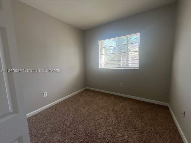 3 bedroom Condominium at 2731 NE 3rd Dr 203, Caribbean Isles Villas Co, Homestead — photo 5