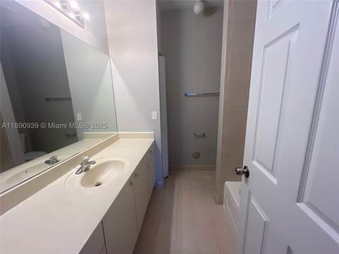 2731 NE 3rd Dr 203, Homestead FL - photo 8 of 33