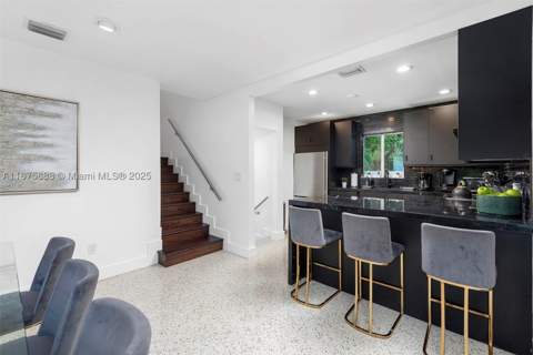 1019 NE 87th St, Miami FL - photo 7 of 31