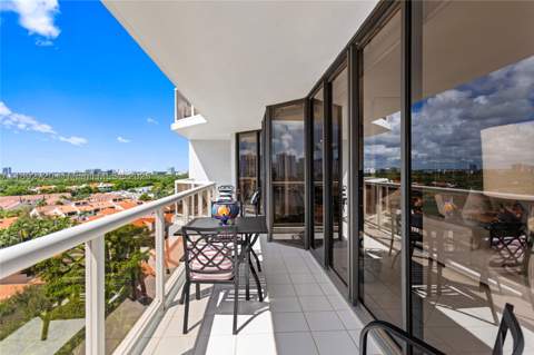 3598 Yacht Club Dr 1004, Aventura FL - photo 13 of 77