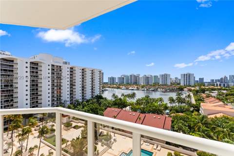 3598 Yacht Club Dr 1004, Aventura FL - photo 16 of 77