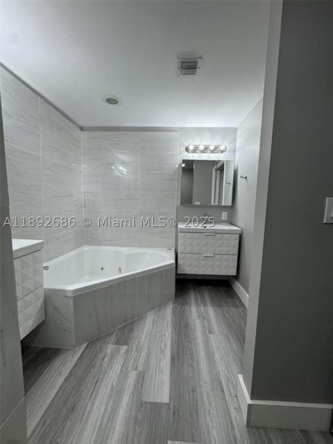 9725 NW 52nd St 114, Doral FL - photo 12 of 21
