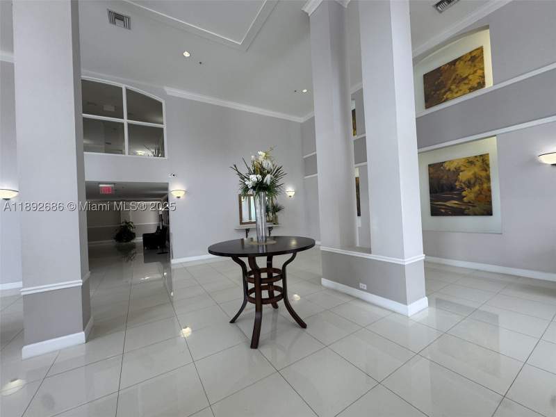 3 bedroom Condominium at 9725 NW 52nd St 114, Doral House Condo No 3, Doral — photo 2