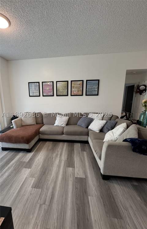 9725 NW 52nd St 114, Doral FL - photo 8 of 21