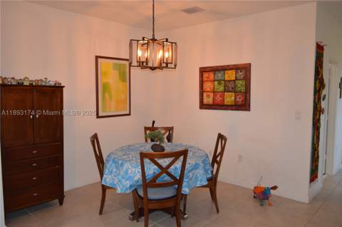 2744 SE 19th St, Homestead FL - photo 9 of 29