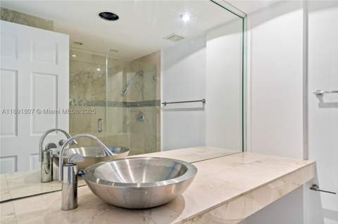 701 Brickell Key Blvd 1411, Miami FL - photo 9 of 20