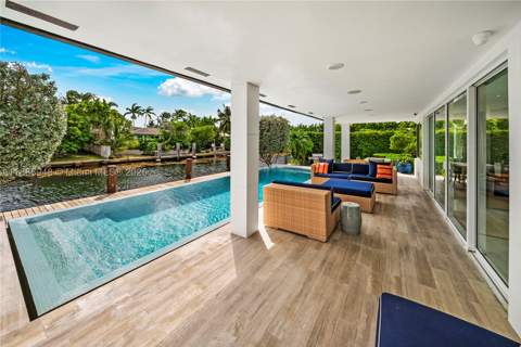 1370 NE 103rd St, Miami Shores FL - photo 20 of 59