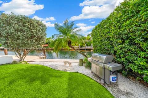 1370 NE 103rd St, Miami Shores FL - photo 23 of 59