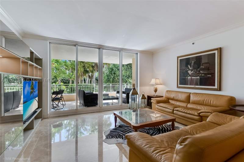 3 bedroom Condominium at 791 Crandon Blvd 303, OCEAN TOWER TWO CONDO, Key Biscayne — photo 3